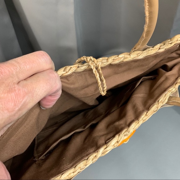 Woven Straw Handbag with Toggle Closure - Picture 6 of 7